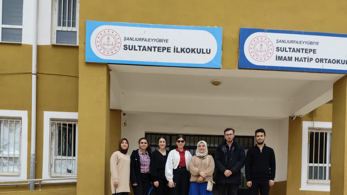 Gülen Yüzler Neşeli Yarınlar Projesi Kapsamında Sultantepe İlkokulu ve Sultantepe İmam Hatip Ortaokulundaydık.